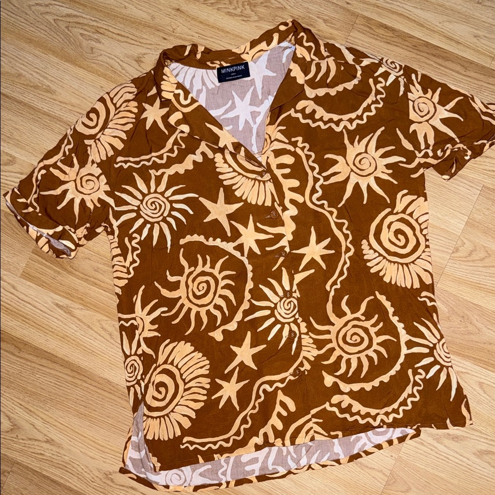 MinkPink astrid shirt Button Up Coverup Size Small Relaxed Beach Resortwear